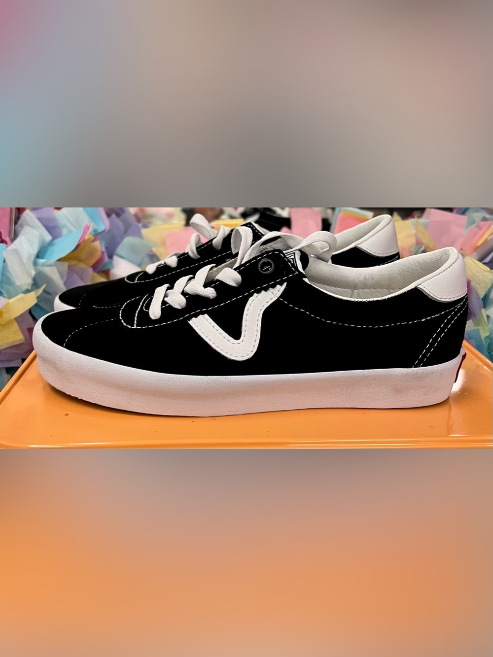 Vans Sport Low 7.5W, 6Y OFF THE WALL Black Suede Low-Top Skate Shoe Sneaker